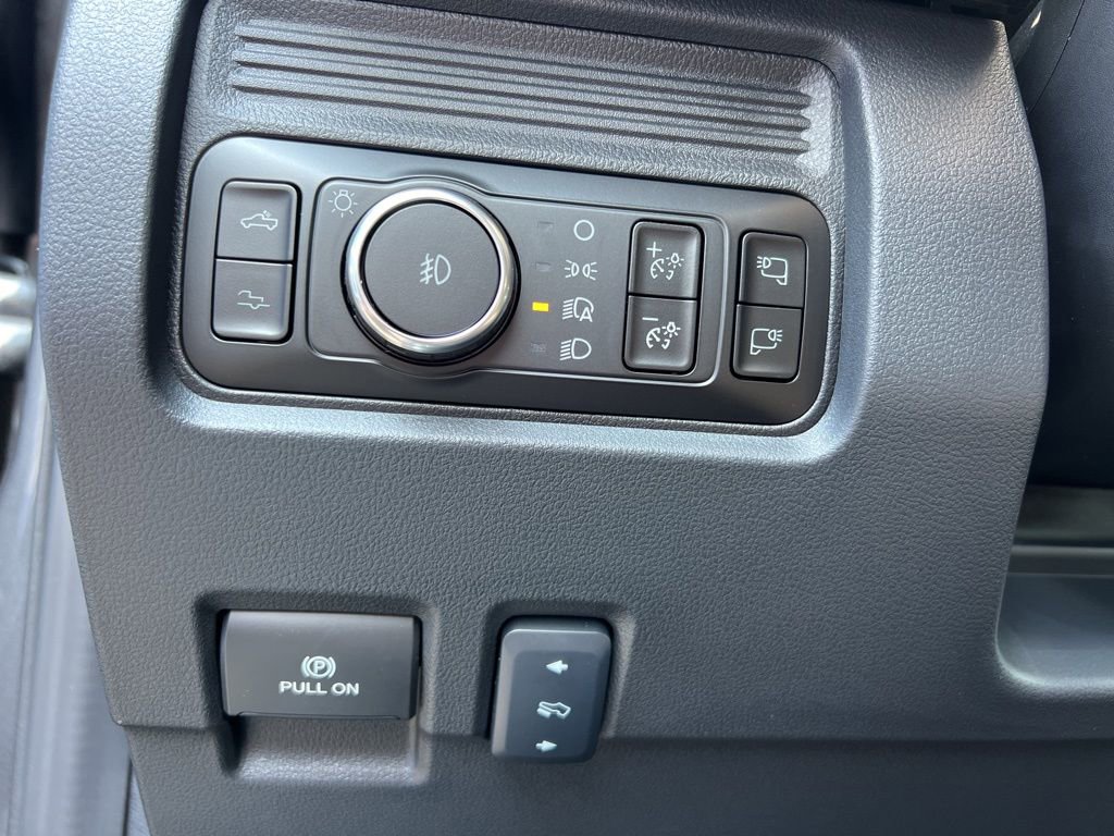 New 2026 Ford F350 Platinum image 16