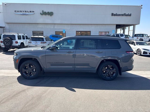 New 2027 Jeep Grand Cherokee L Limited AWD/4WD image 2