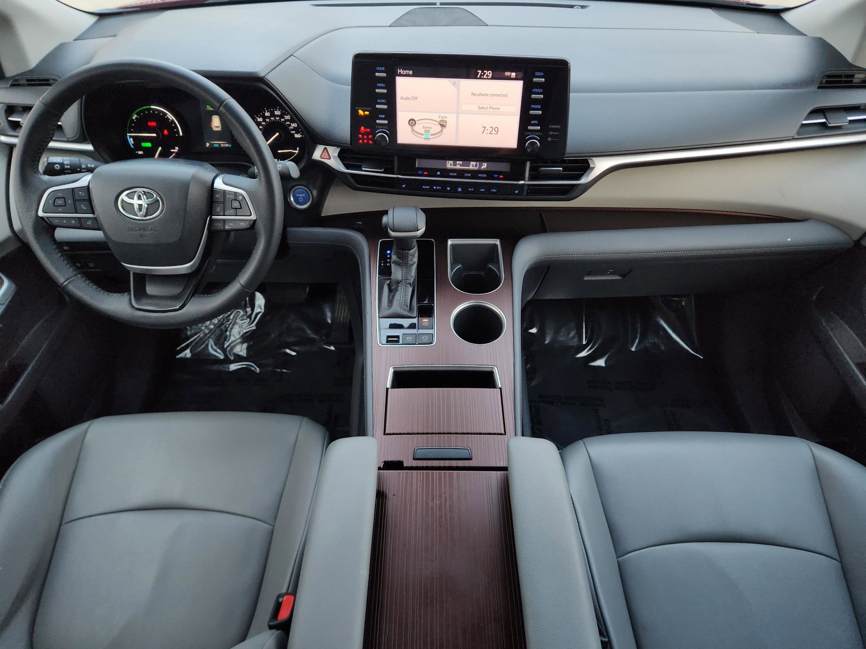 Used 2021 Toyota Sienna XLE FWD image 19