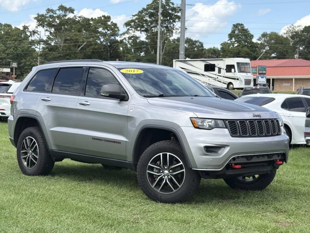 Used 2017 Jeep Grand Cherokee Trailhawk AWD/4WD image 13