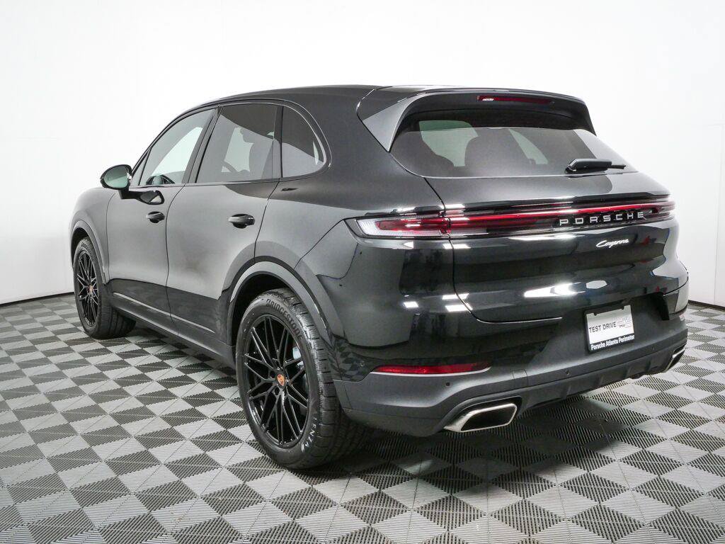 New 2026 Porsche Cayenne AWD/4WD image 3