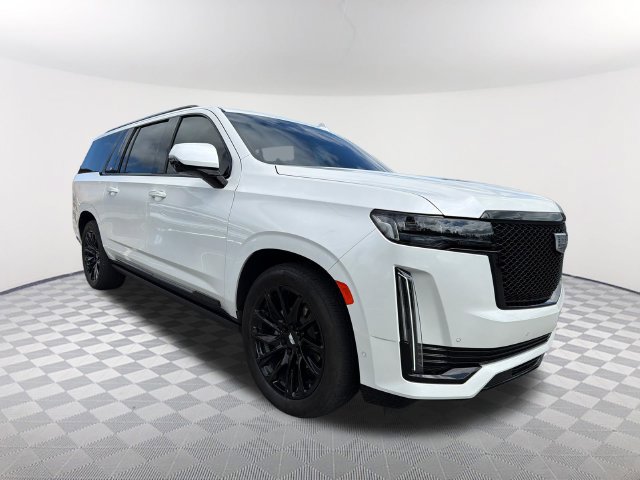 Certified 2024 Cadillac Escalade ESV Sport Platinum w/ LPO, ONYX Package AWD/4WD image 3