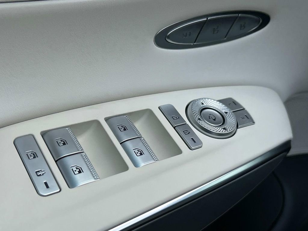 New 2025 Genesis Electrified GV70 Prestige w/ Prestige Package image 18