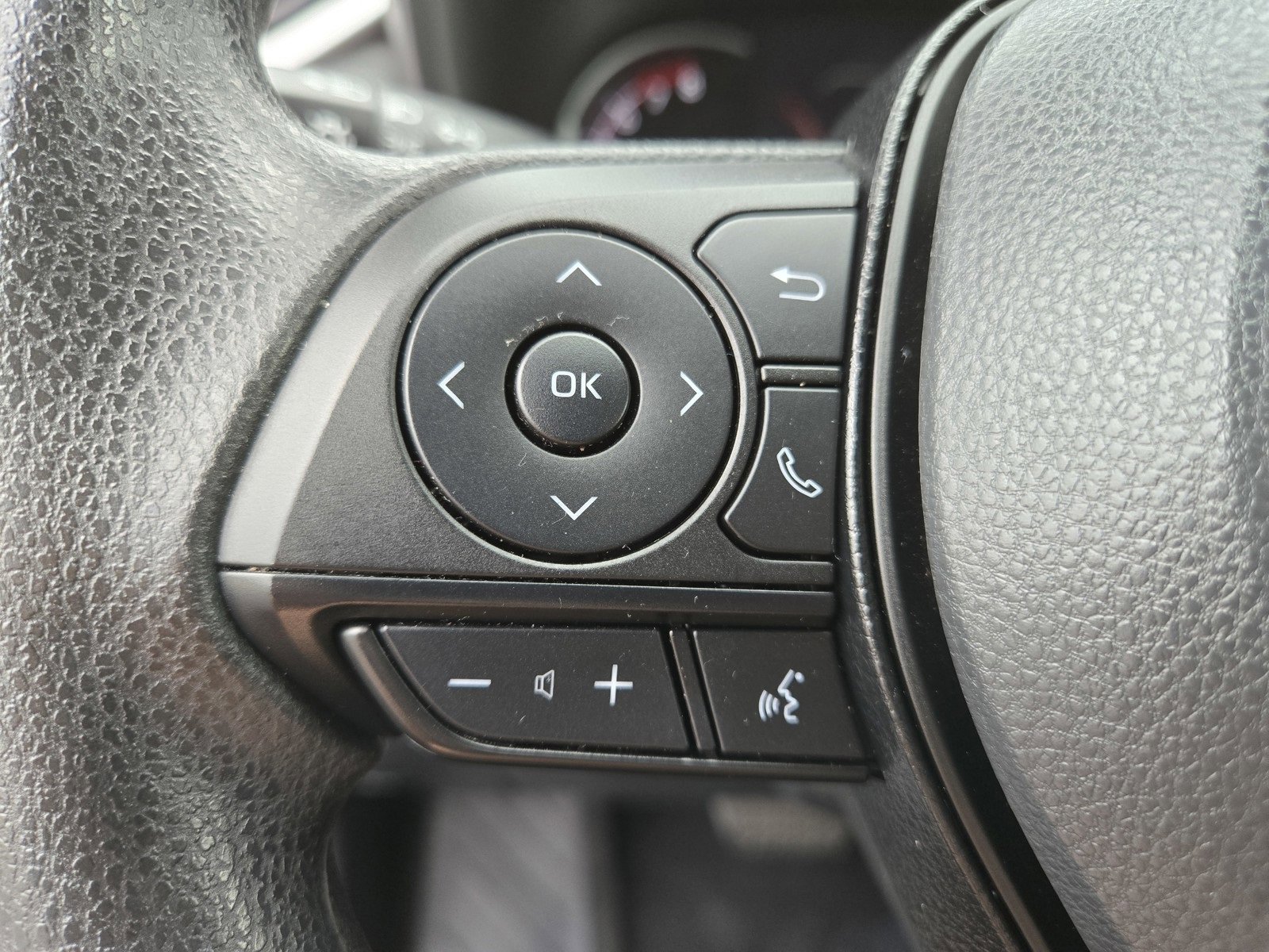 Used 2024 Toyota RAV4 LE image 25