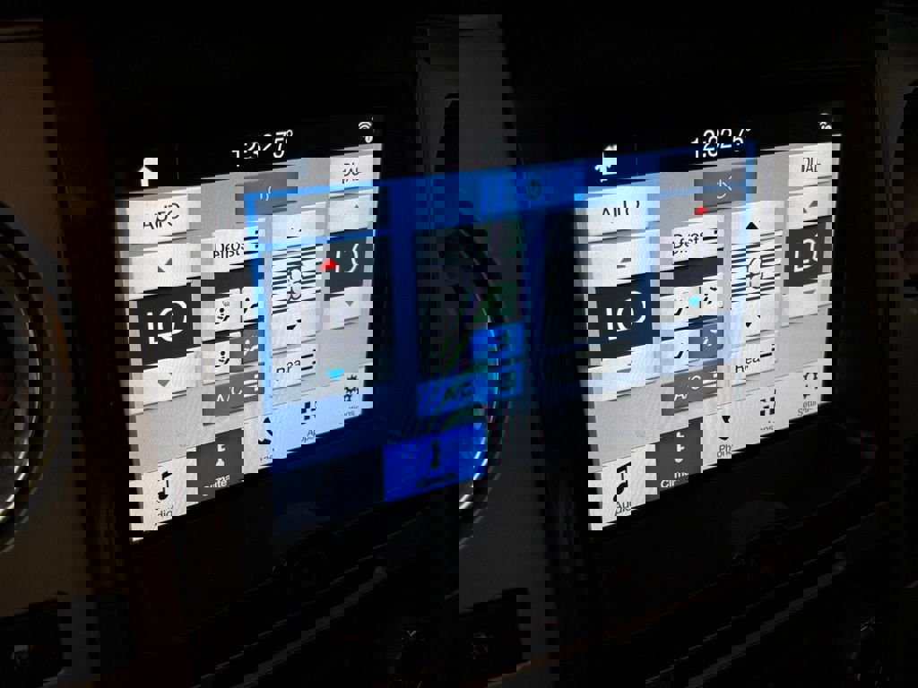 Used 2016 Ford Expedition Limited RWD image 25