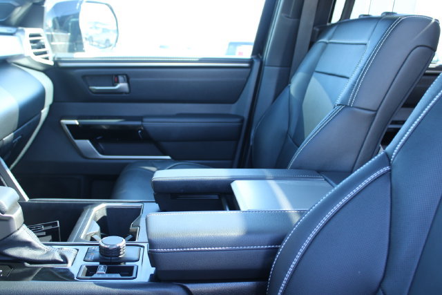 Used 2026 Toyota Sequoia Limited w/ Tow Technology Package AWD/4WD image 30