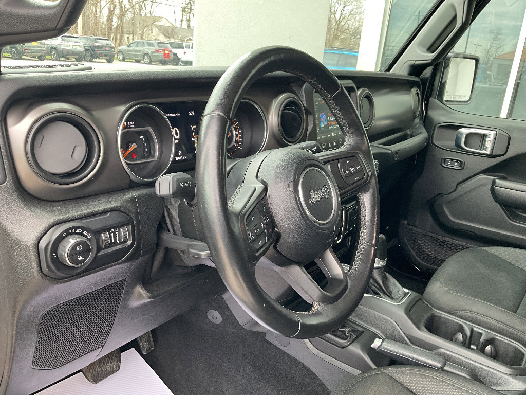Used 2022 Jeep Gladiator Sport image 10