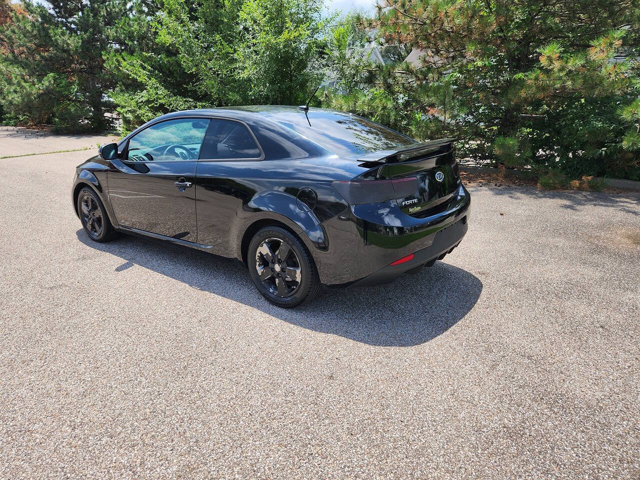 Used 2011 Kia Forte Koup EX FWD image 12