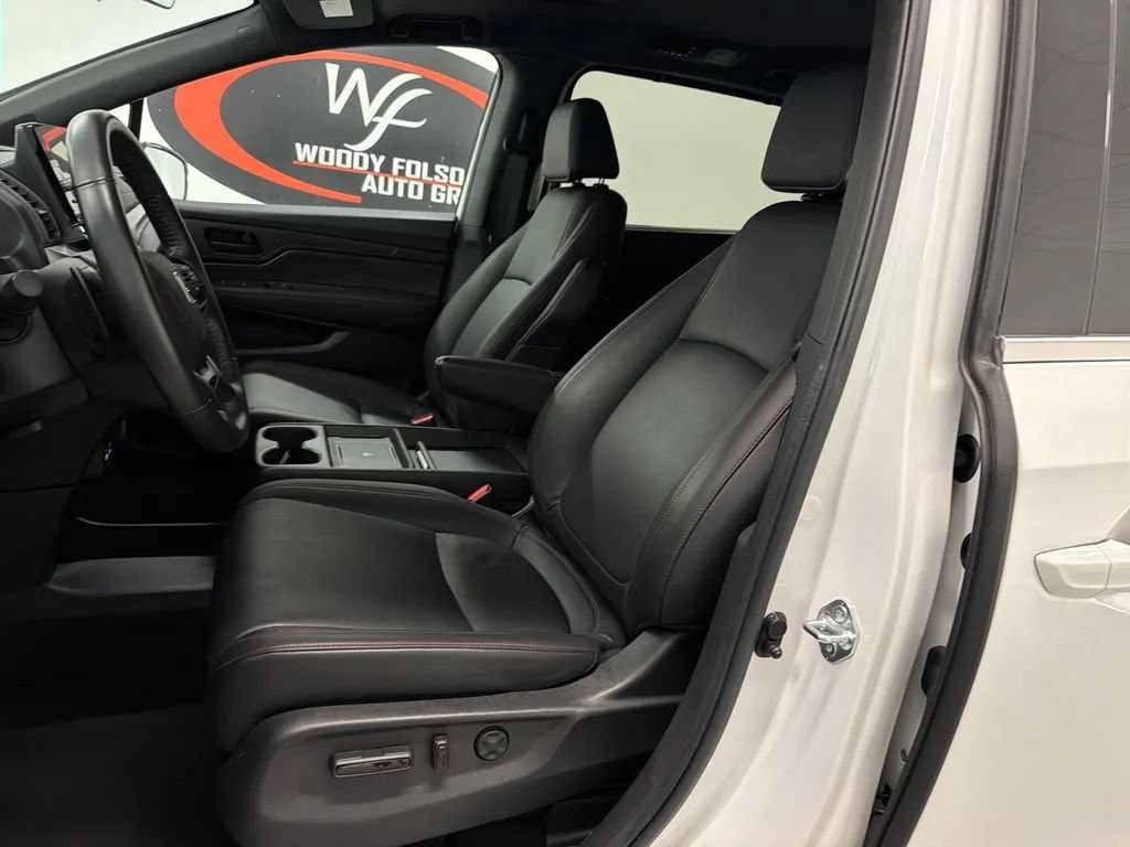 Used 2025 Honda Odyssey Sport-L image 15