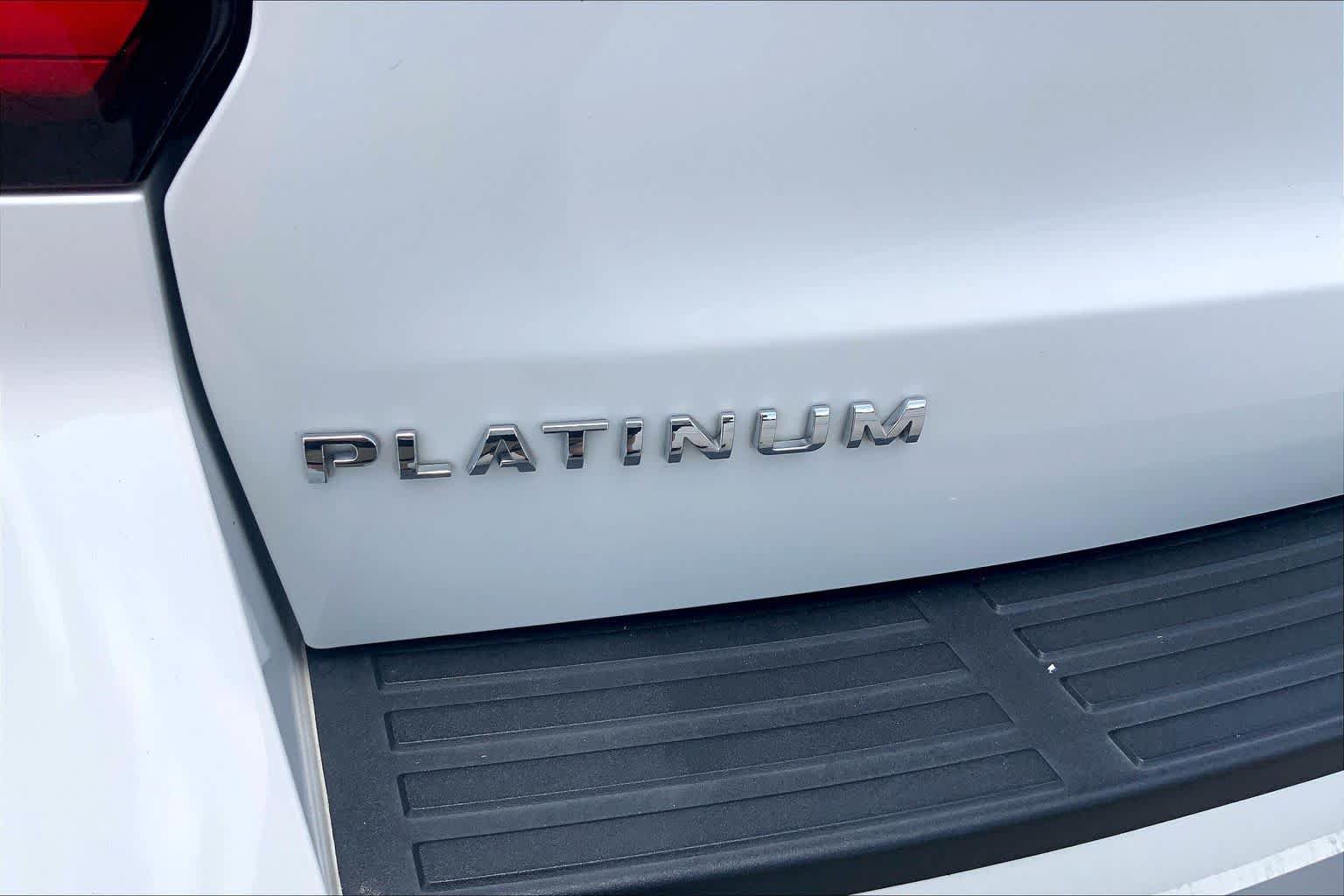 Used 2024 Ford Expedition Platinum RWD image 30