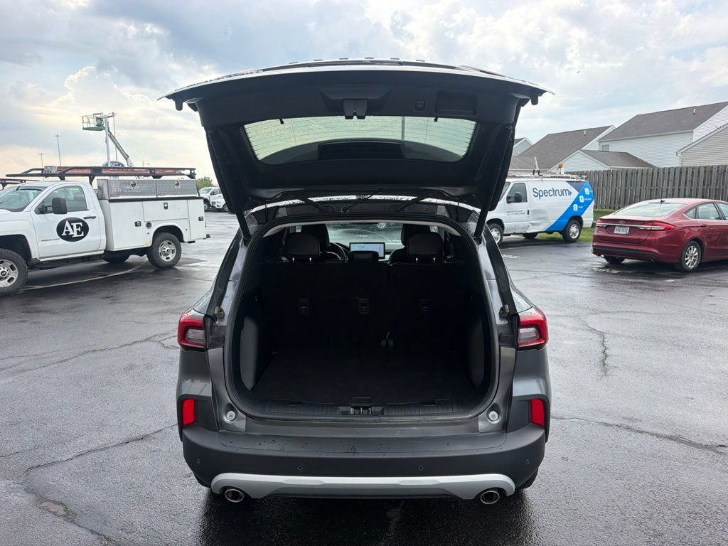 Used 2024 Ford Escape Platinum AWD/4WD image 51