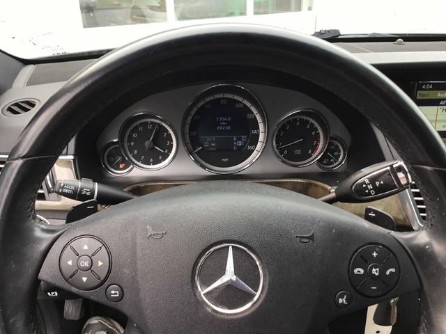 Used 2010 Mercedes-Benz E 550 4MATIC Sedan image 10