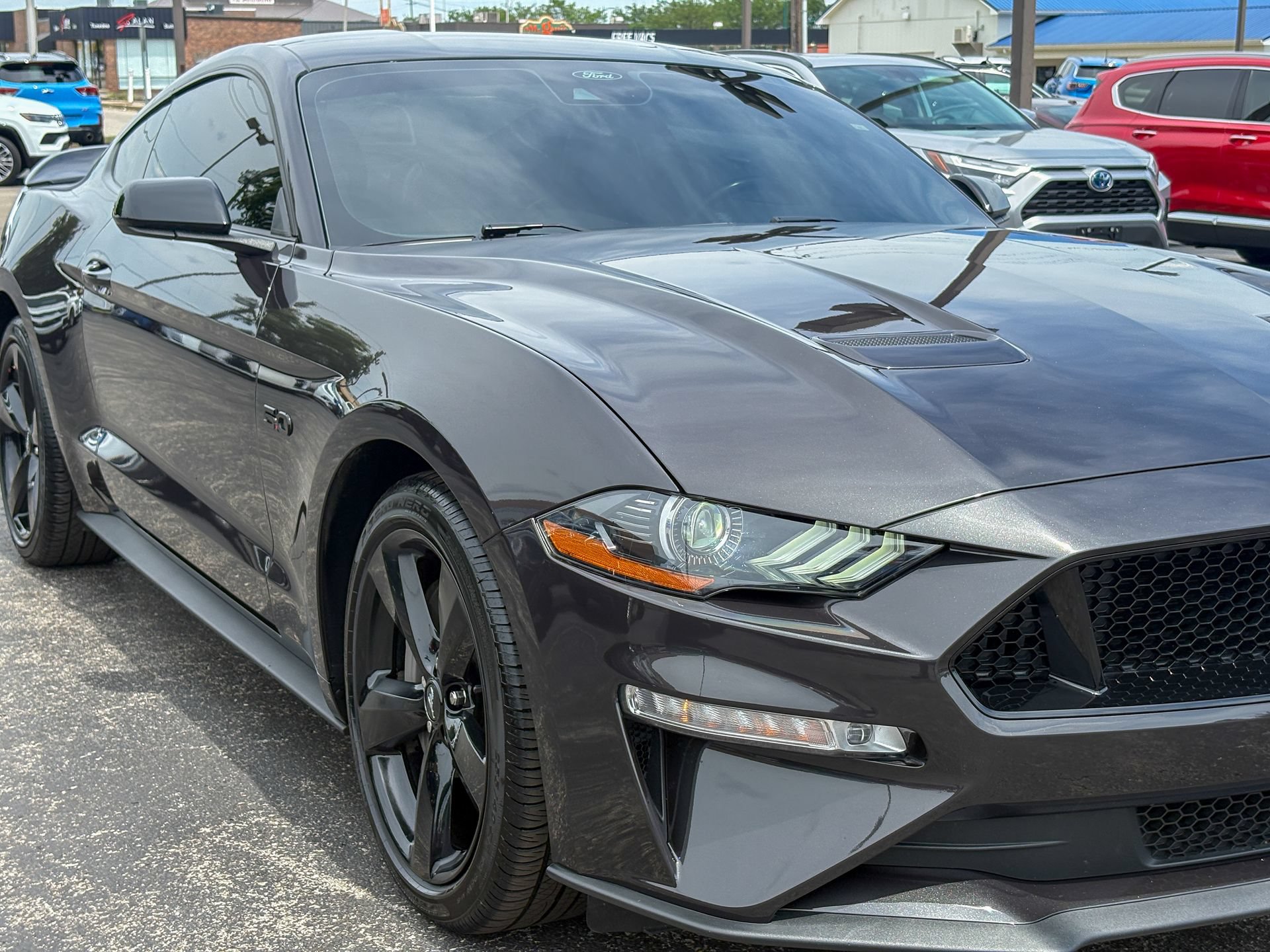 Used 2022 Ford Mustang GT w/ Equipment Group 301A RWD image 3