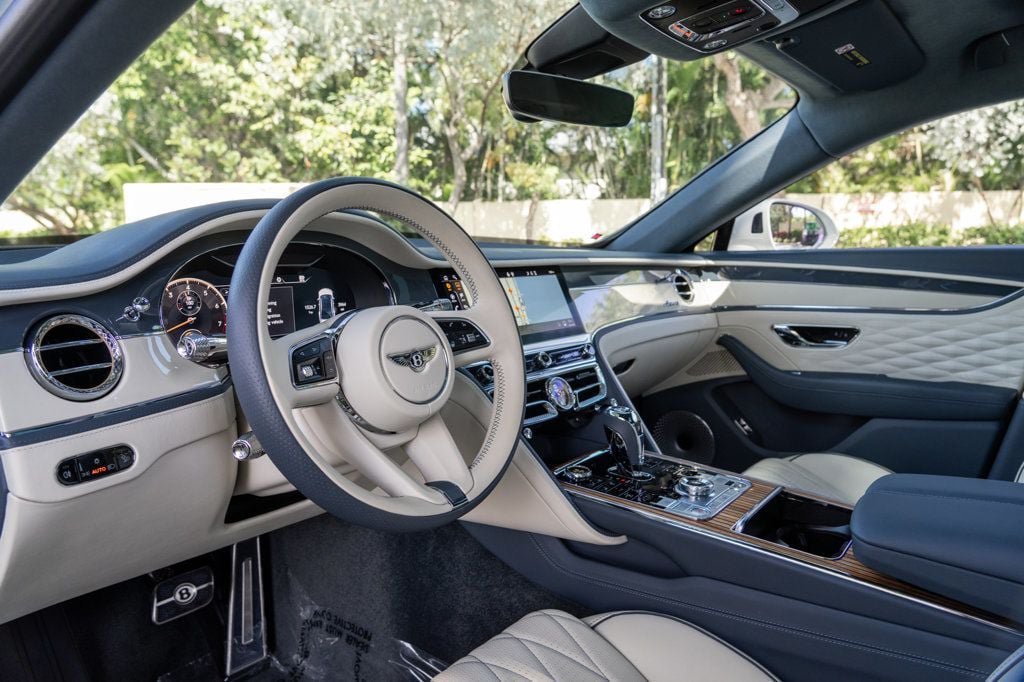 Used 2023 Bentley Flying Spur Azure AWD/4WD image 16