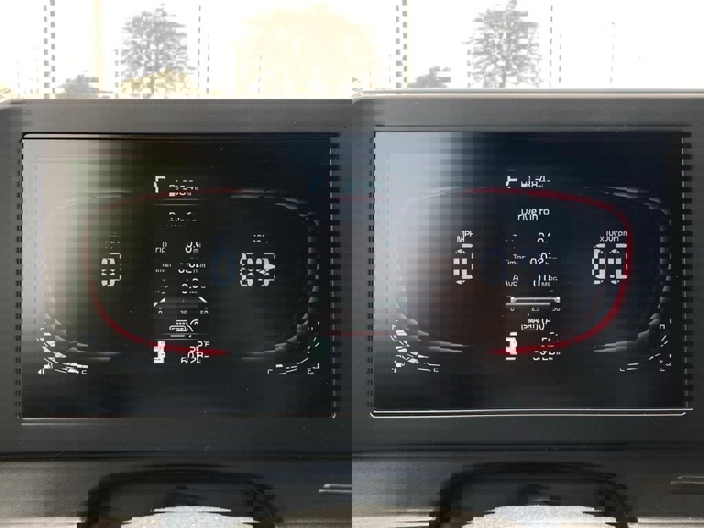 Used 2024 Kia Sportage LX image 14