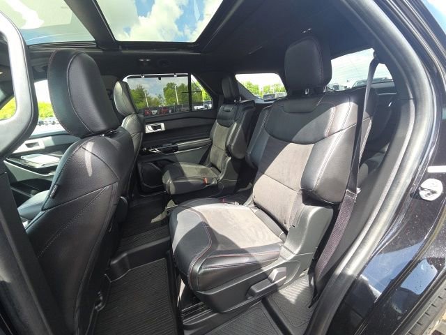 Certified 2023 Ford Explorer ST AWD/4WD image 18