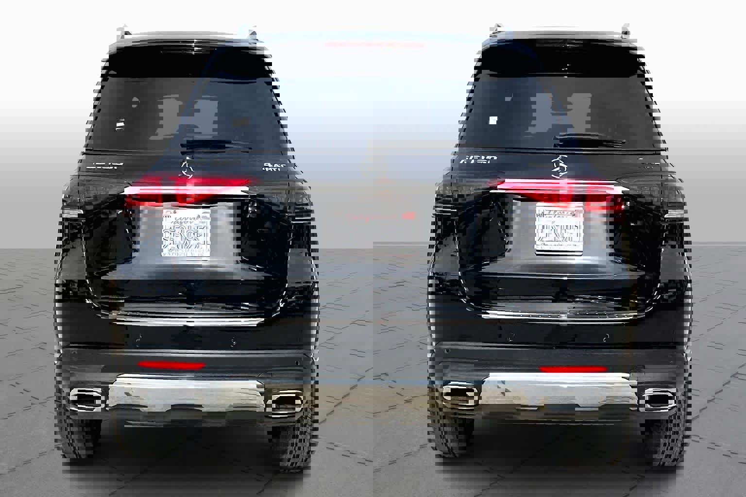 Used 2023 Mercedes-Benz GLE 350 4MATIC image 4