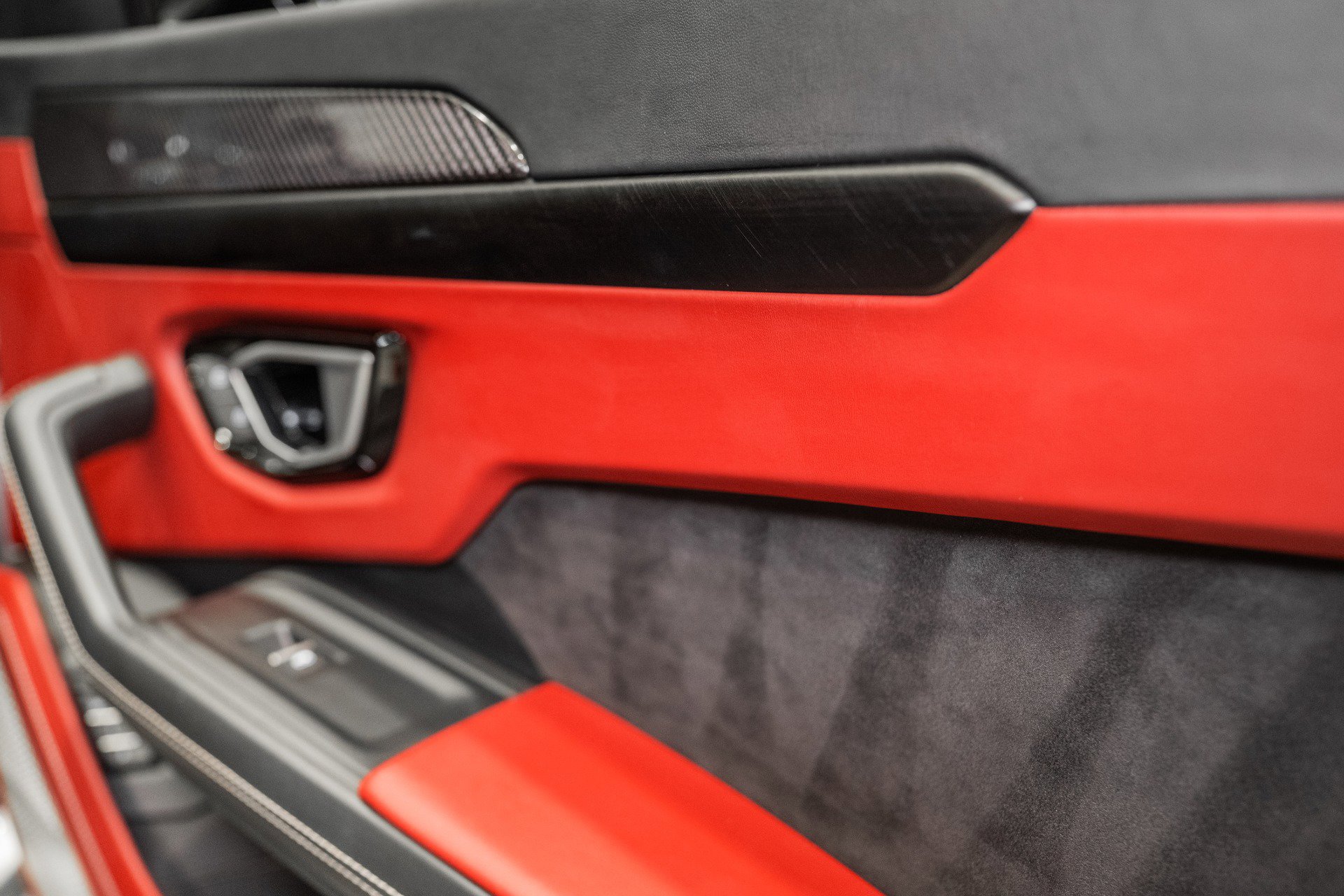 Used 2024 Lamborghini Urus S image 51