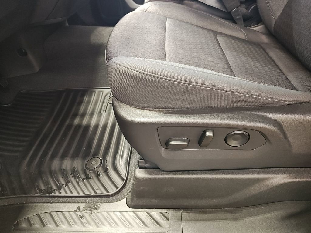 Used 2023 Chevrolet Silverado 1500 Custom AWD/4WD image 28