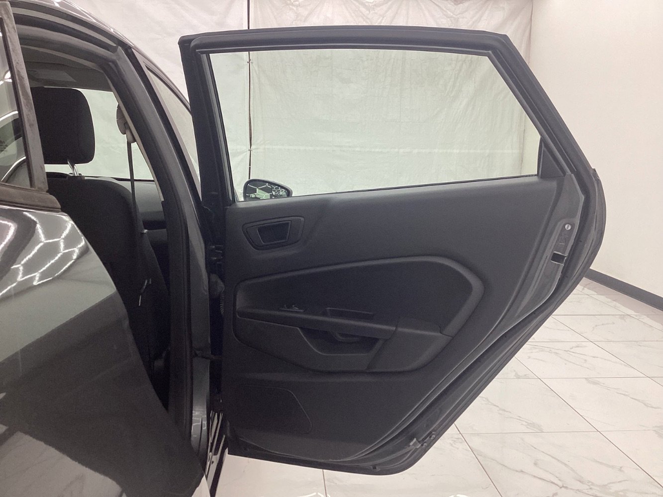 Used 2019 Ford Fiesta SE image 25