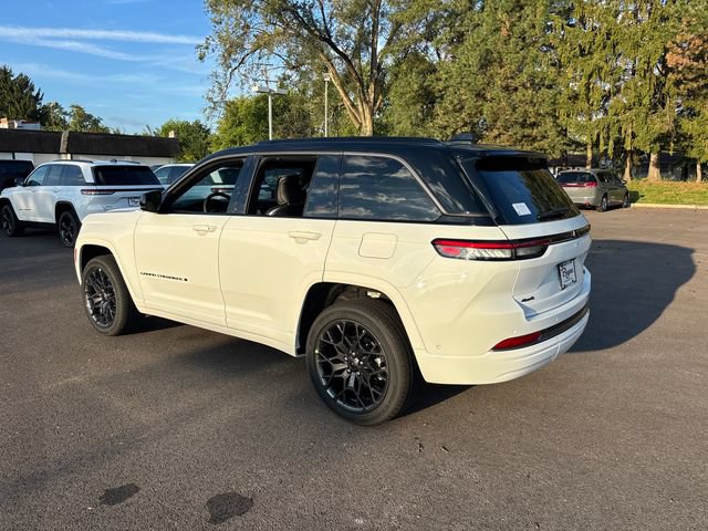 New 2027 Jeep Grand Cherokee Summit AWD/4WD image 4