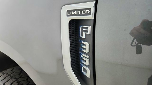 Used 2020 Ford F350 Limited w/ FX4 Off-Road Package AWD/4WD image 18