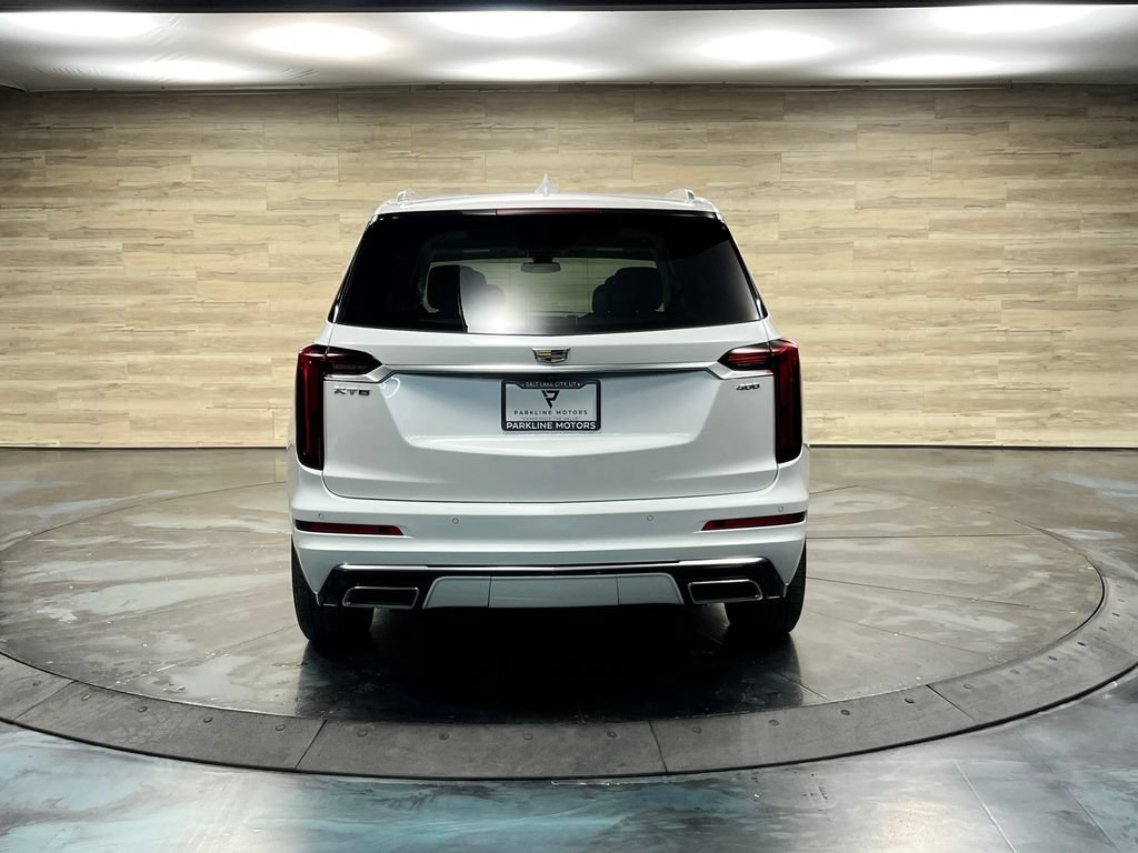 Used 2025 Cadillac XT6 Premium Luxury FWD image 14
