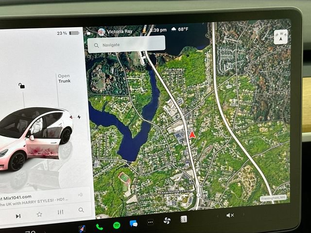 Used 2024 Tesla Model Y Performance AWD/4WD image 12