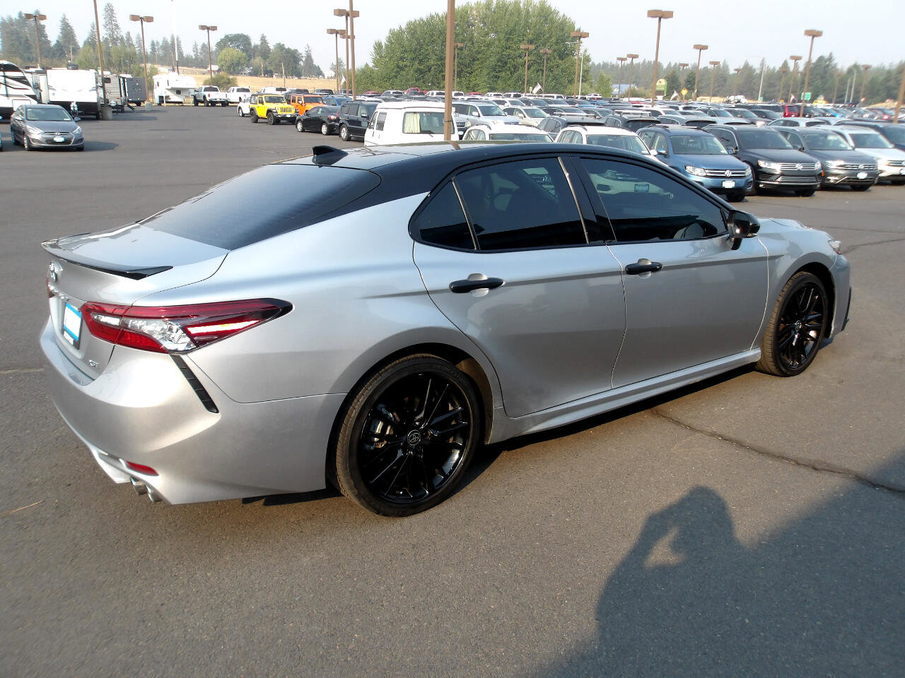 Used 2021 Toyota Camry XSE image 5