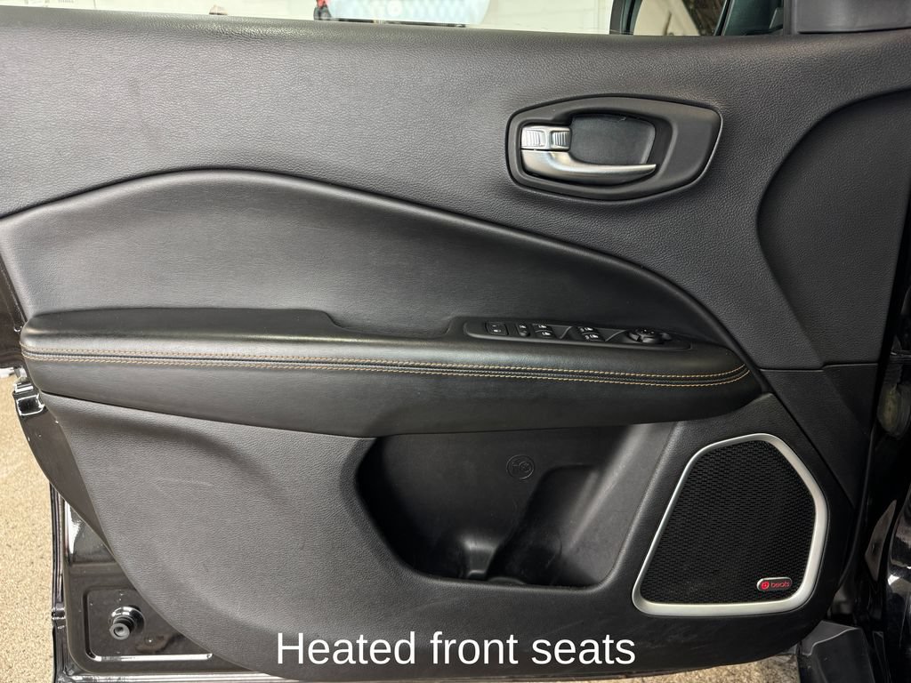Used 2017 Jeep Compass Limited AWD/4WD image 10