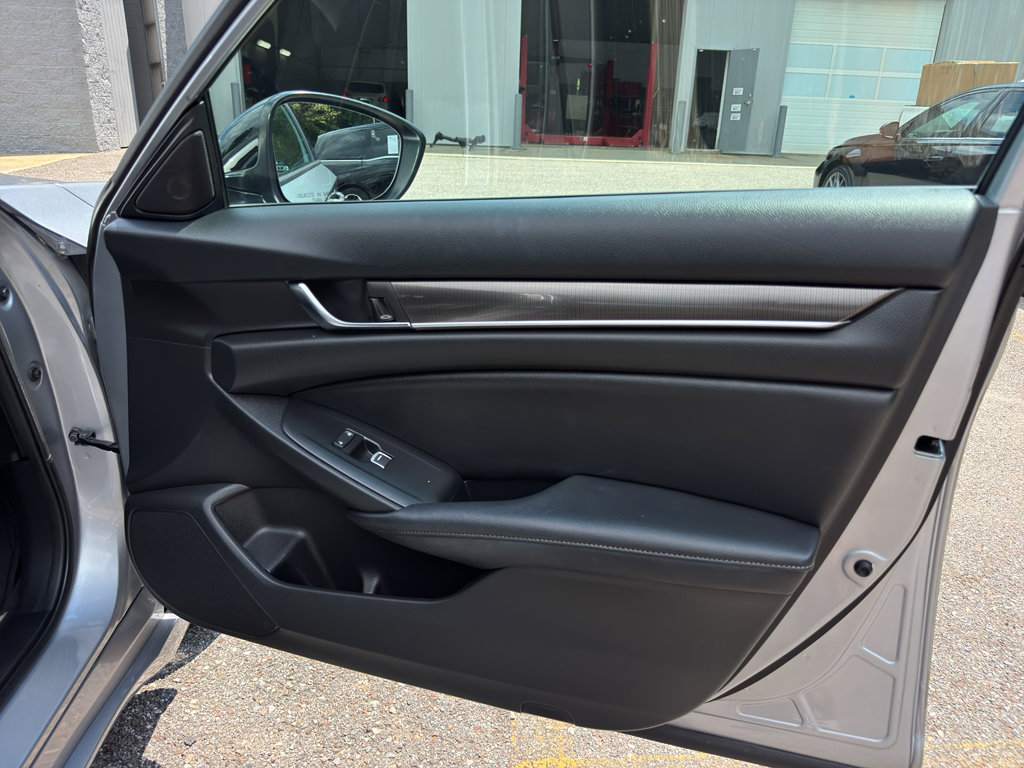 Used 2021 Honda Accord Sport image 12