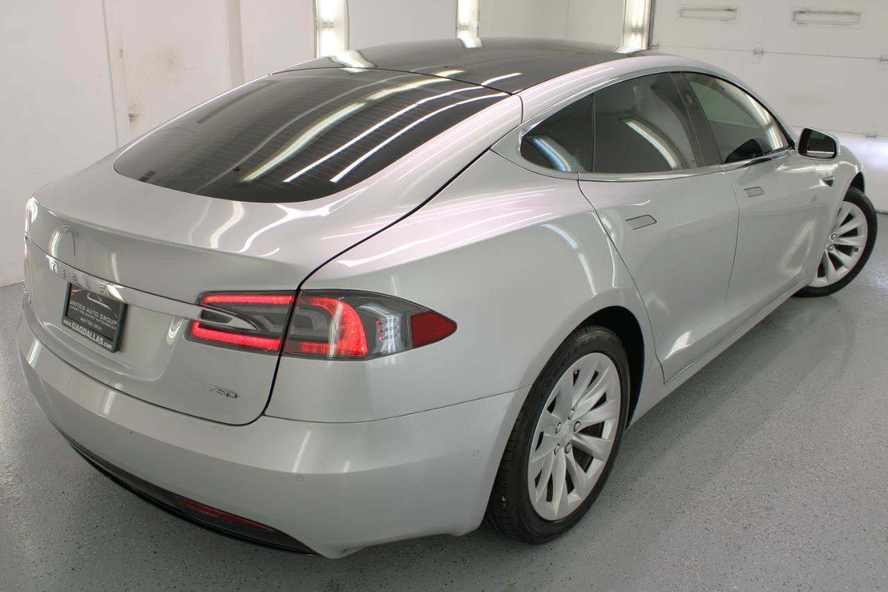 Used 2018 Tesla Model S 75D AWD/4WD image 27