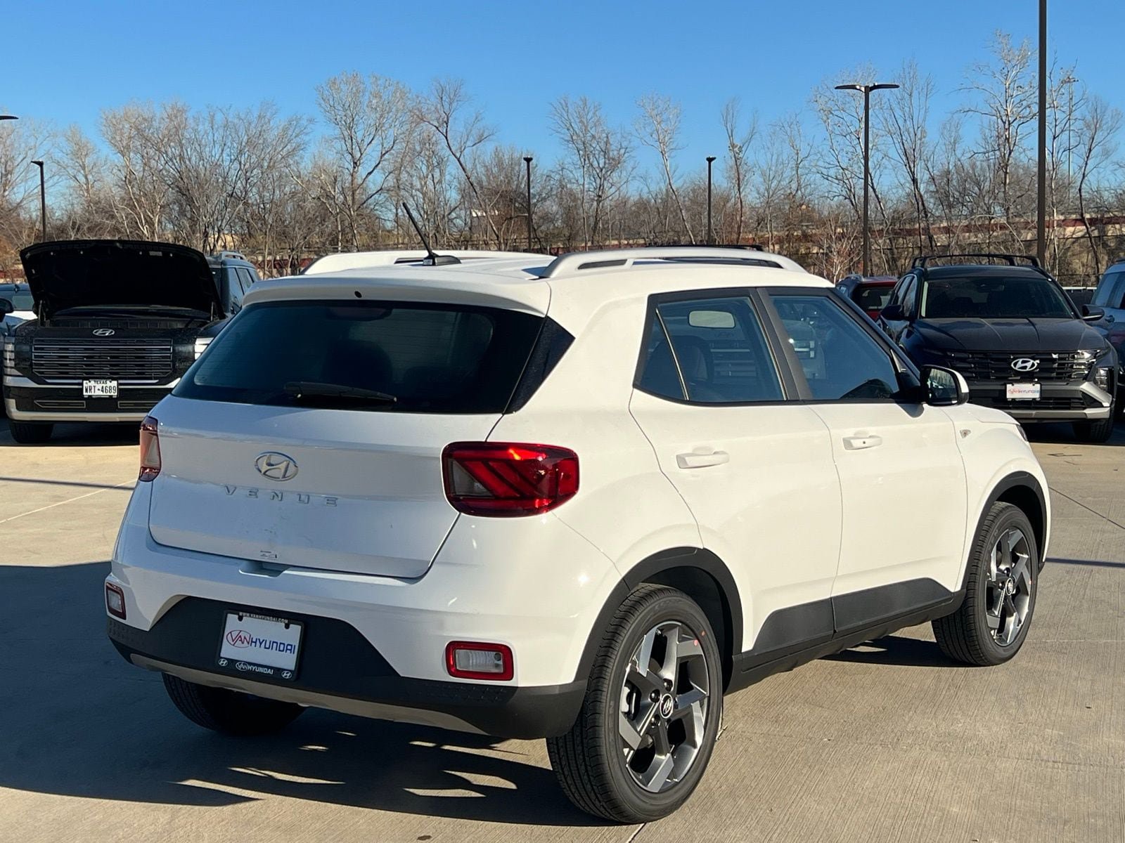 New 2026 Hyundai Venue SEL FWD image 11
