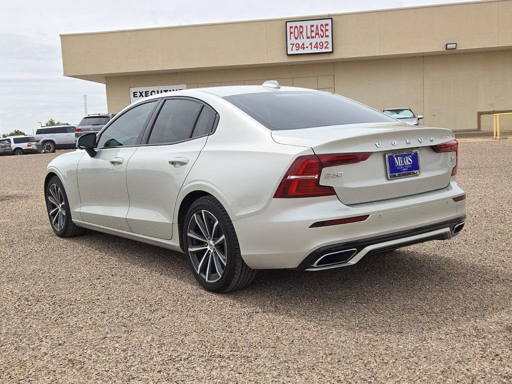 Used 2022 Volvo S60 B5 Inscription FWD image 4
