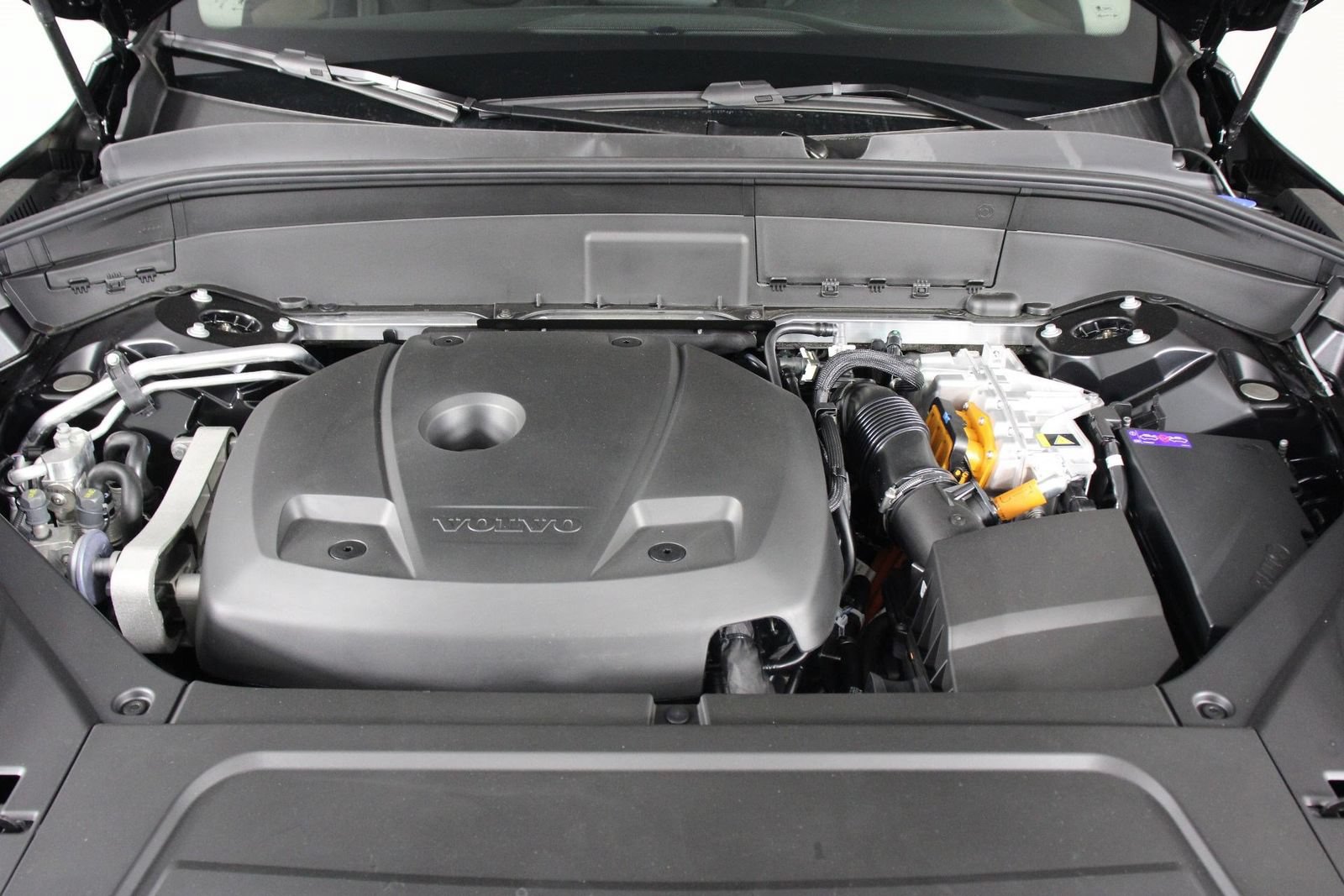 New 2026 Volvo XC90 T8 Plus AWD/4WD image 12