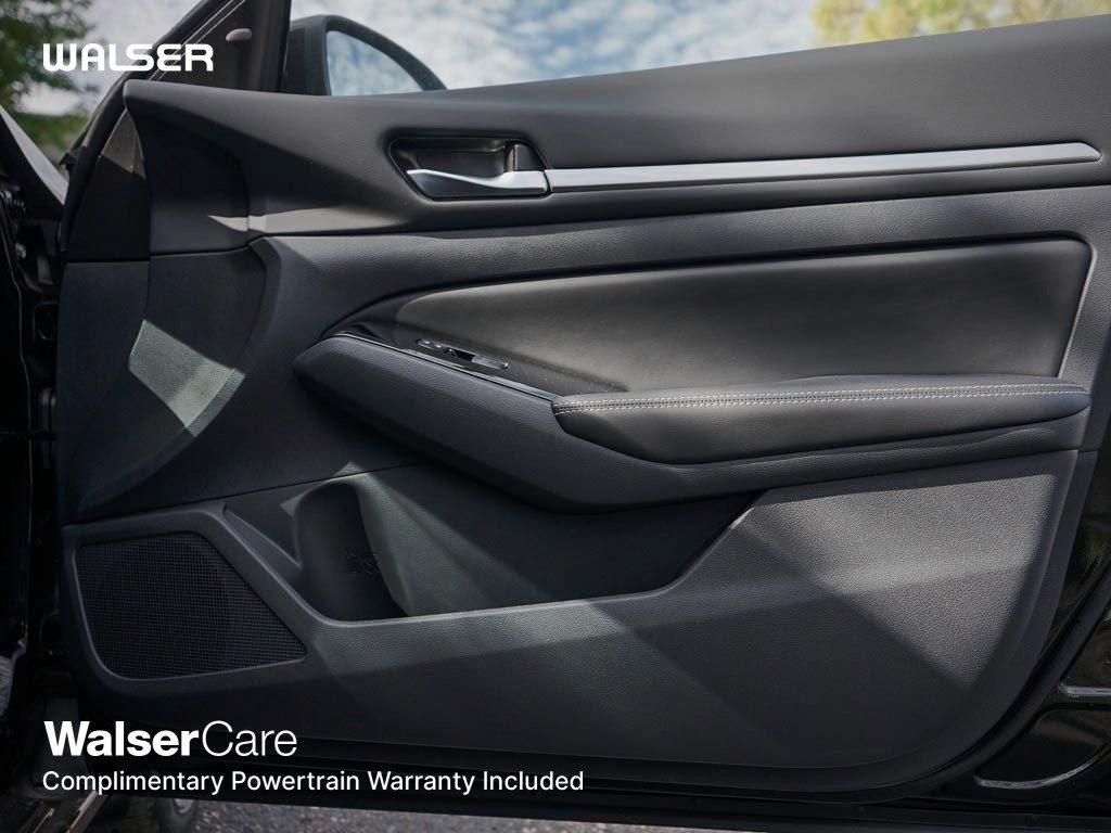 New 2025 Nissan Altima 2.5 SL image 8