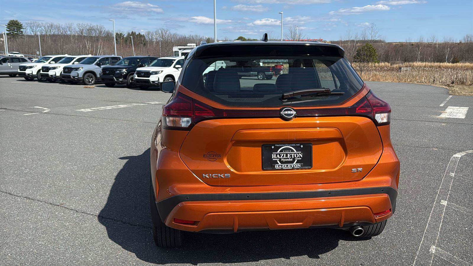 Used 2023 Nissan Kicks SR w/ SR Premium Package image 8