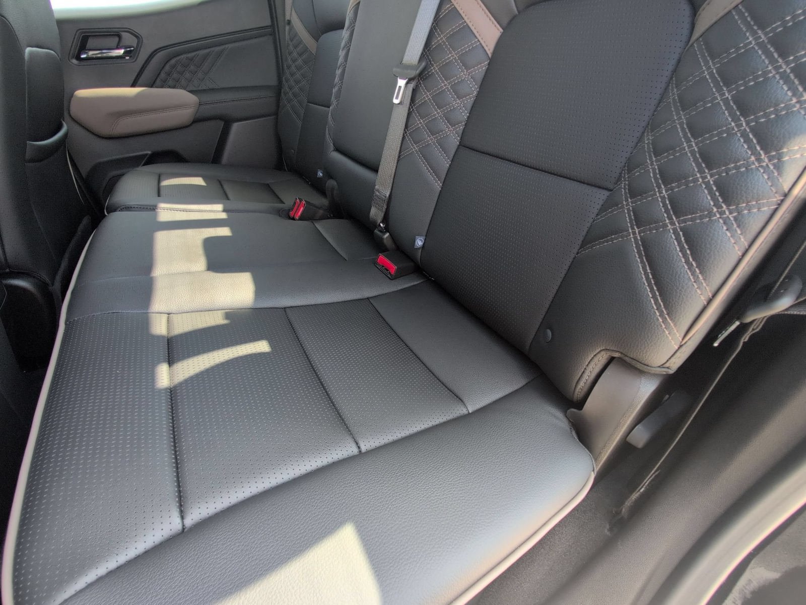 Used 2026 GMC Canyon Denali AWD/4WD image 26
