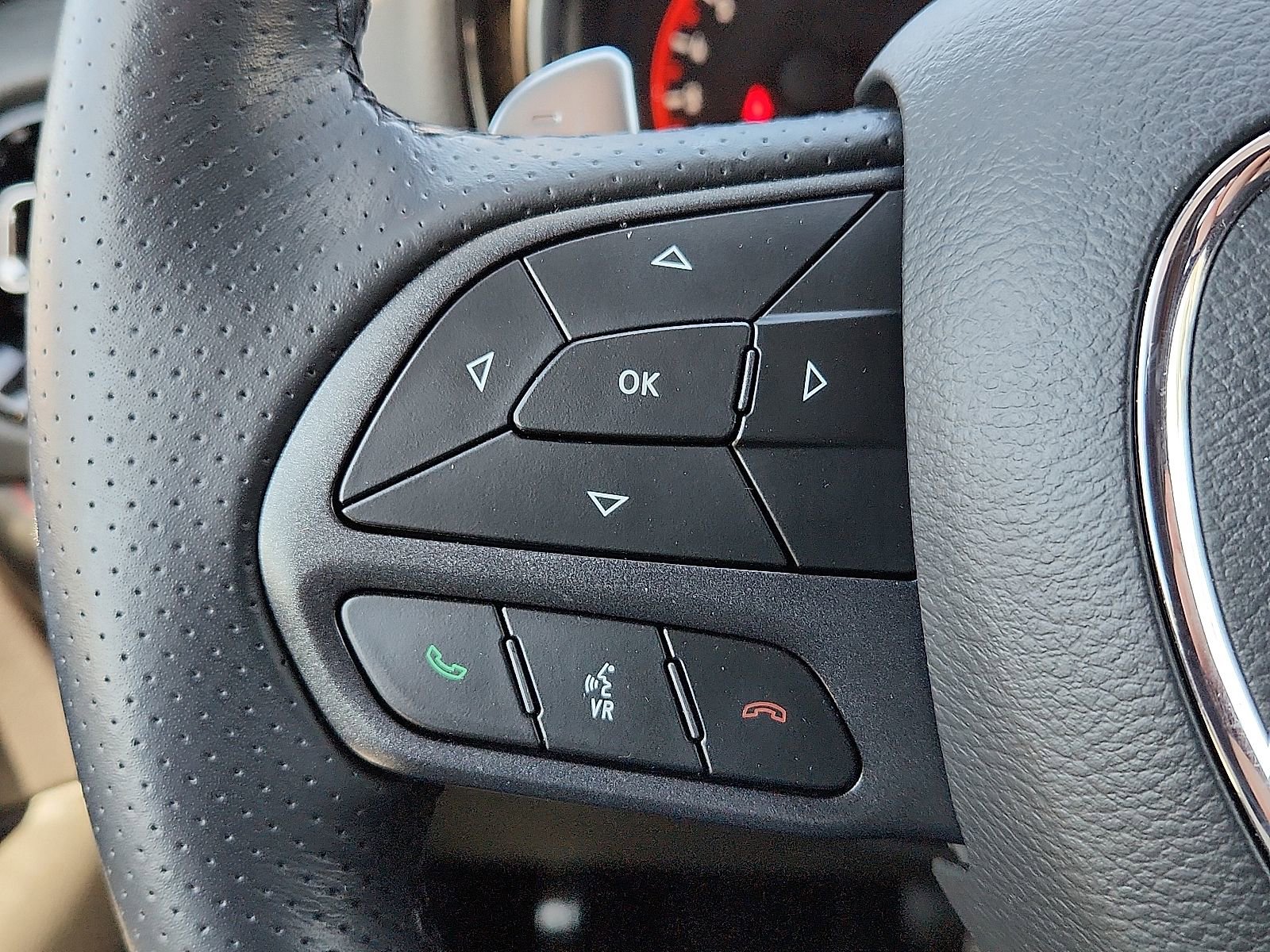 Used 2025 Dodge Durango GT image 16
