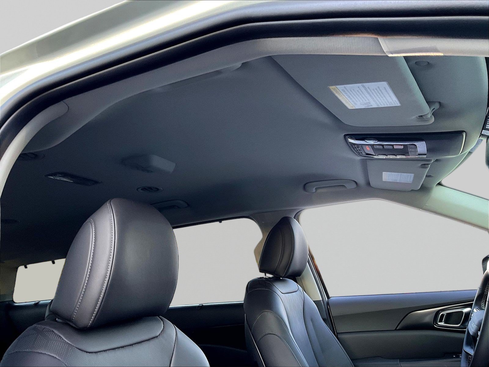 New 2027 Kia Carnival EX FWD image 13