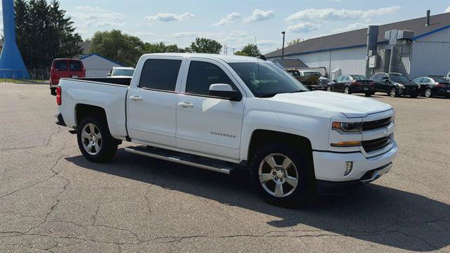 Used 2017 Chevrolet Silverado 1500 LT w/ All Star Edition AWD/4WD image 2