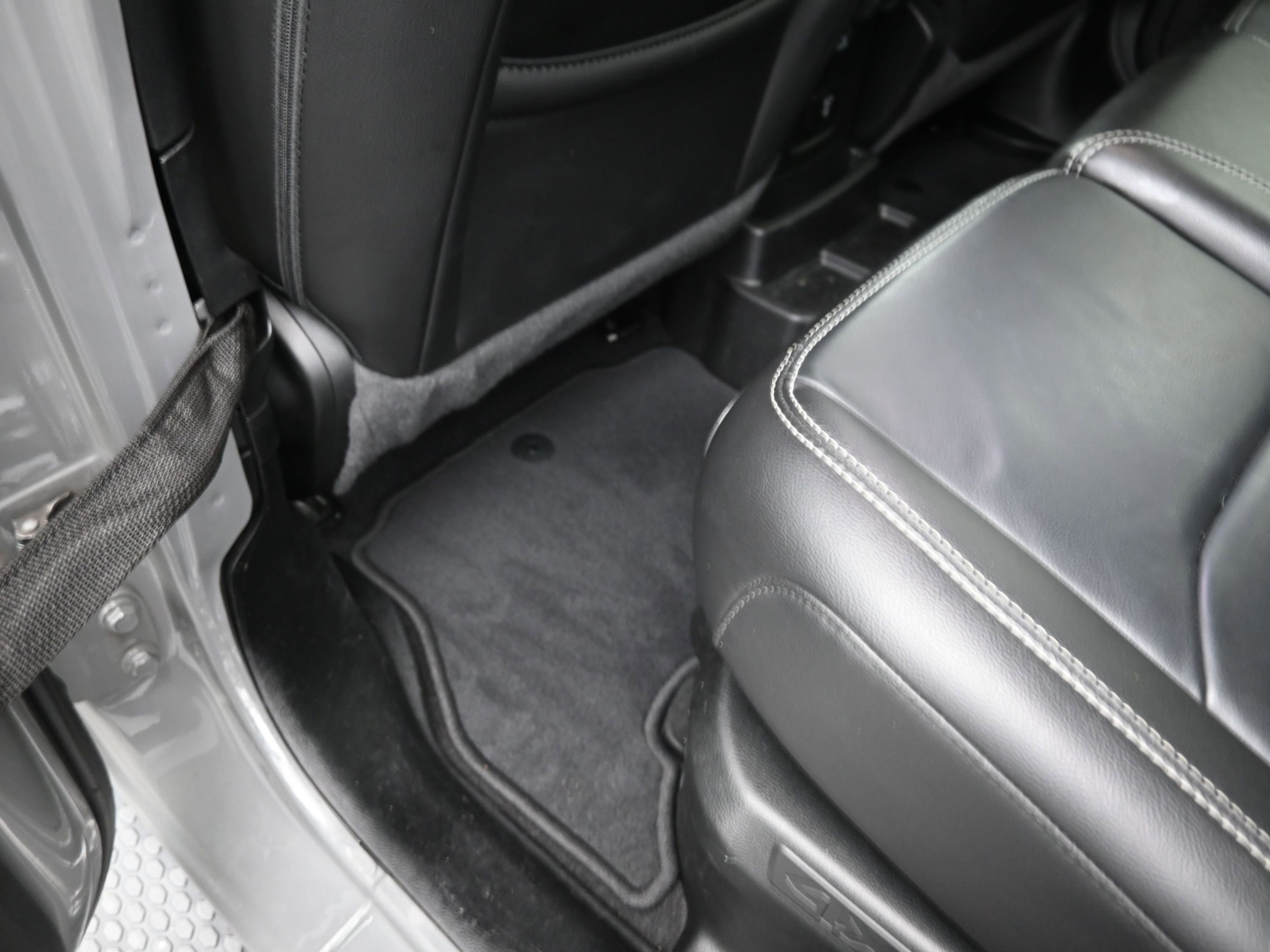 Used 2021 Jeep Wrangler Unlimited Sahara w/ Cold Weather Group image 16