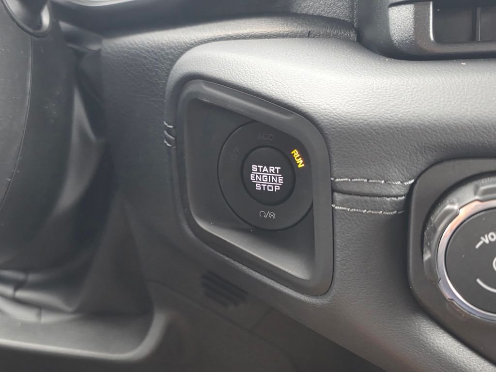 New 2026 Jeep Gladiator Rubicon AWD/4WD image 19