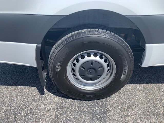 Used 2024 Mercedes-Benz Sprinter 2500 image 37