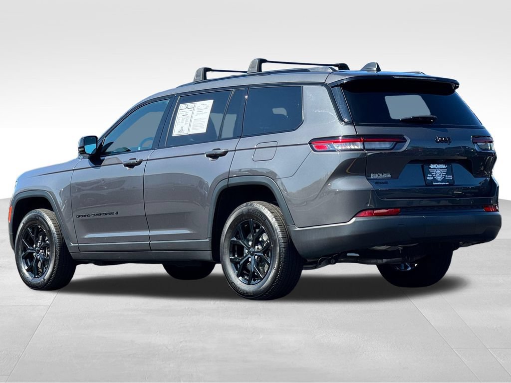 Used 2024 Jeep Grand Cherokee L Laredo AWD/4WD image 5