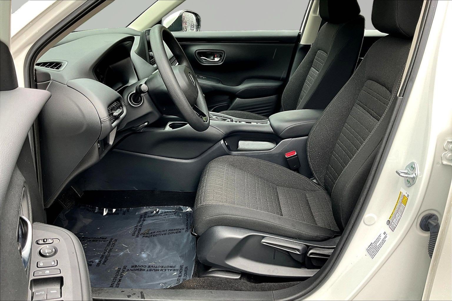 Used 2023 Honda HR-V LX image 22