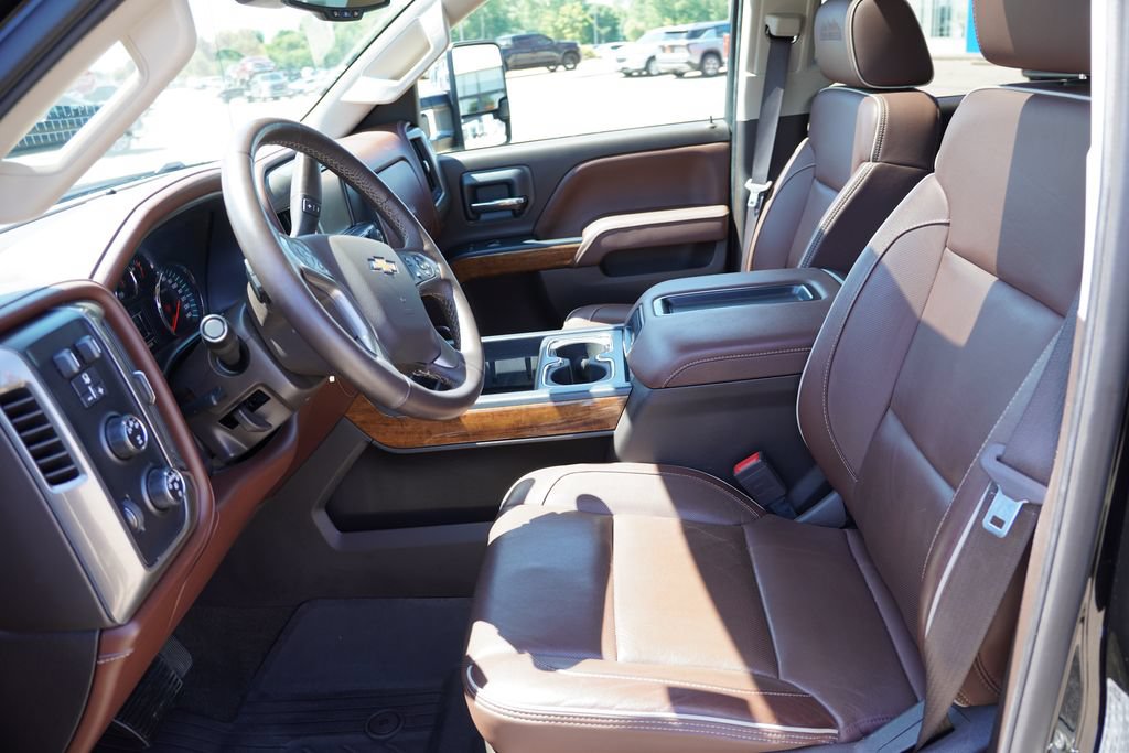 Used 2015 Chevrolet Silverado 3500 High Country w/ Duramax Plus Package AWD/4WD image 17