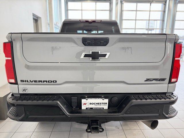 Used 2024 Chevrolet Silverado 2500 ZR2 w/ Technology Package image 42