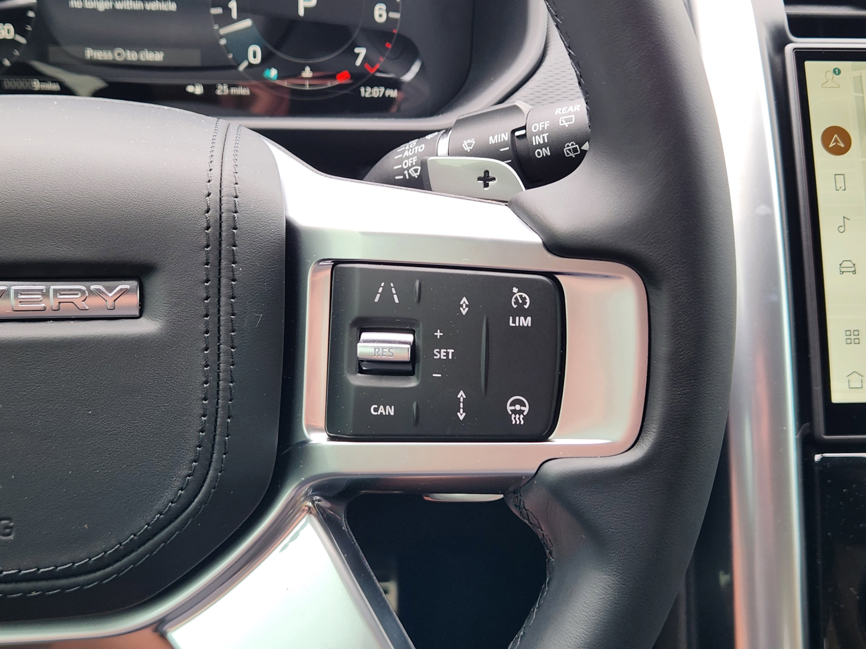 New 2026 Land Rover Discovery Limited Edition AWD/4WD image 25