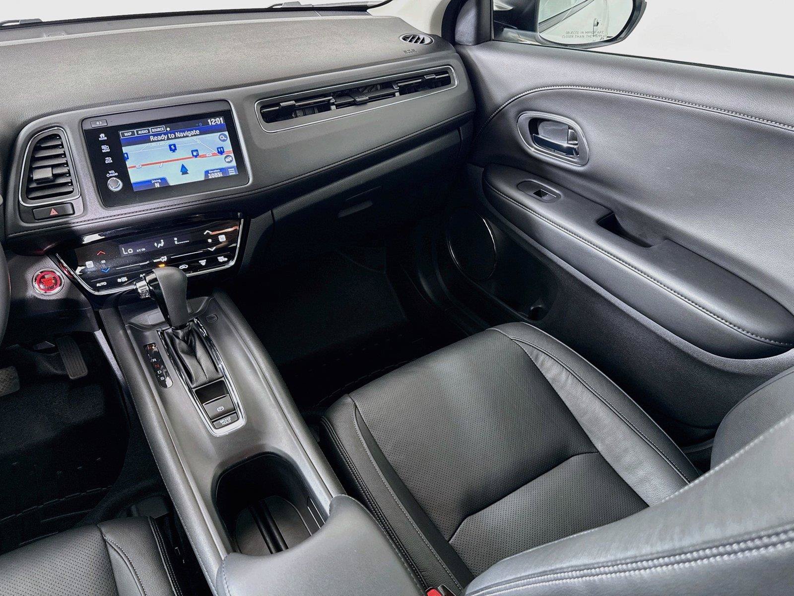 Used 2020 Honda HR-V Touring image 26